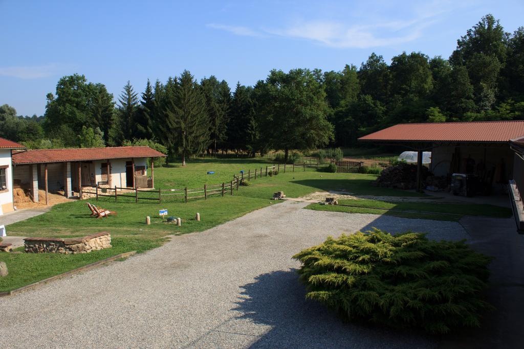 B&B Lo Scudiero Castelnuovo Don Bosco ภายนอก รูปภาพ